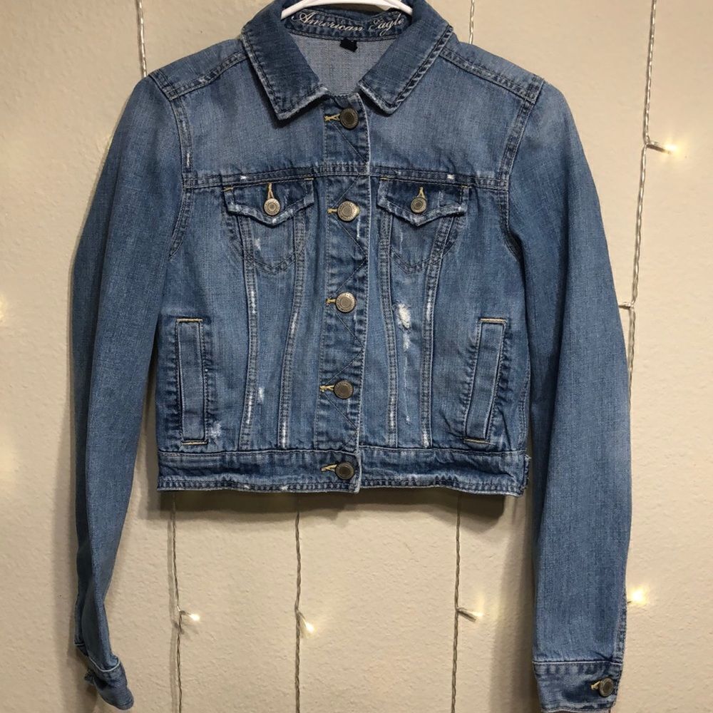 American Eagle Ladies Distressed Cropped Jean Jacket